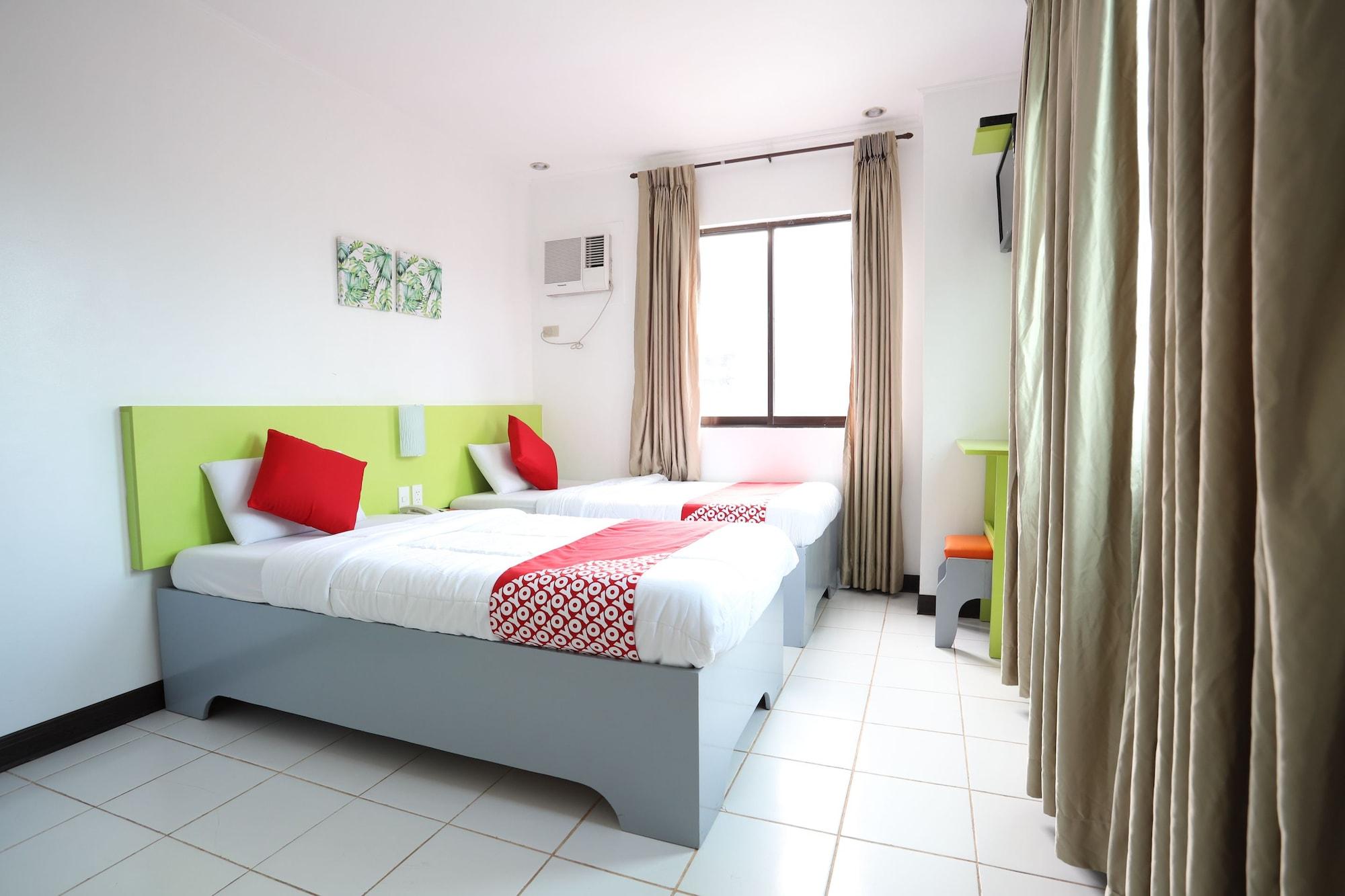 Oyo 210 Apple Tree Suites Cebu Eksteriør billede