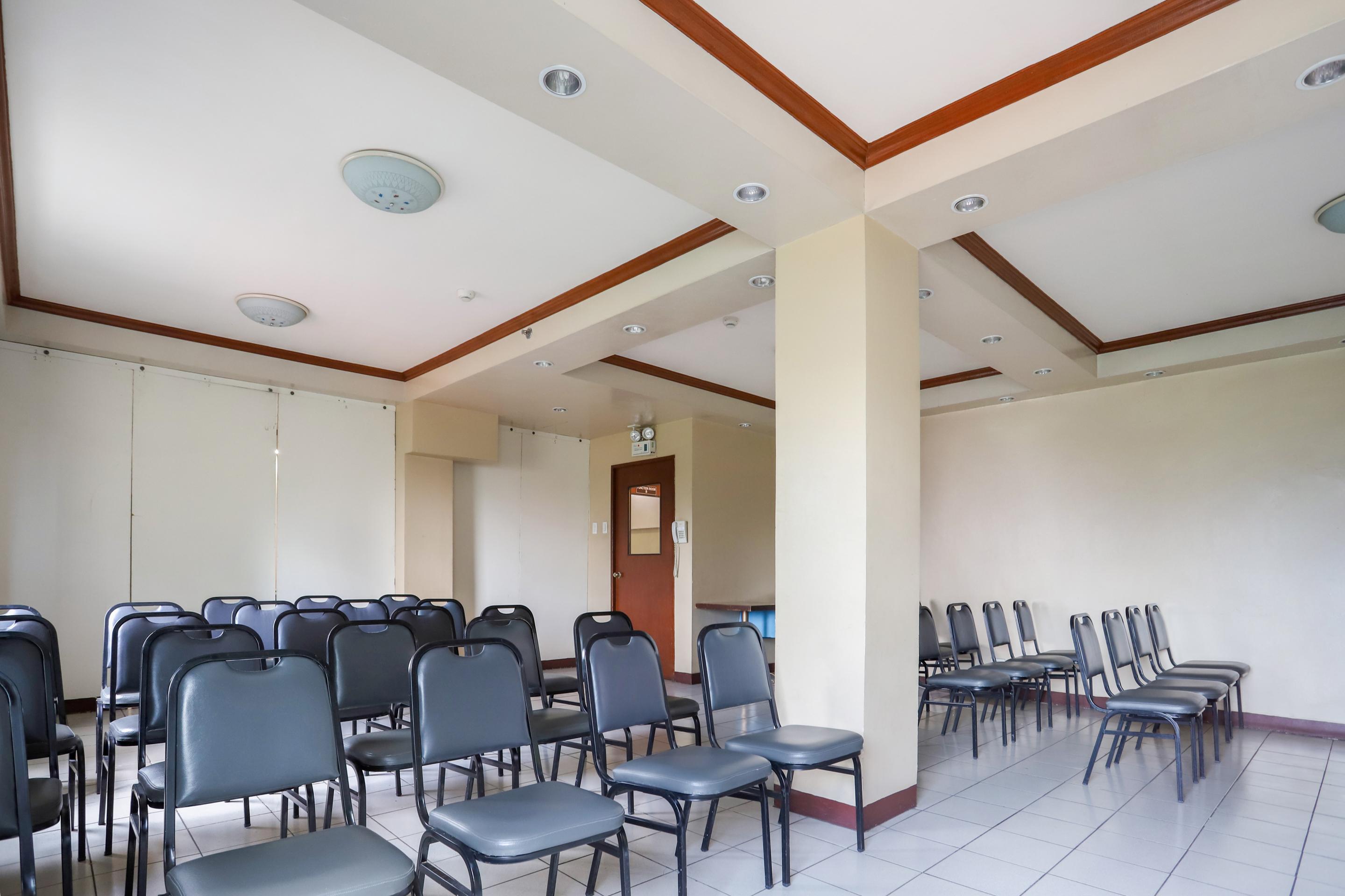 Oyo 210 Apple Tree Suites Cebu Eksteriør billede