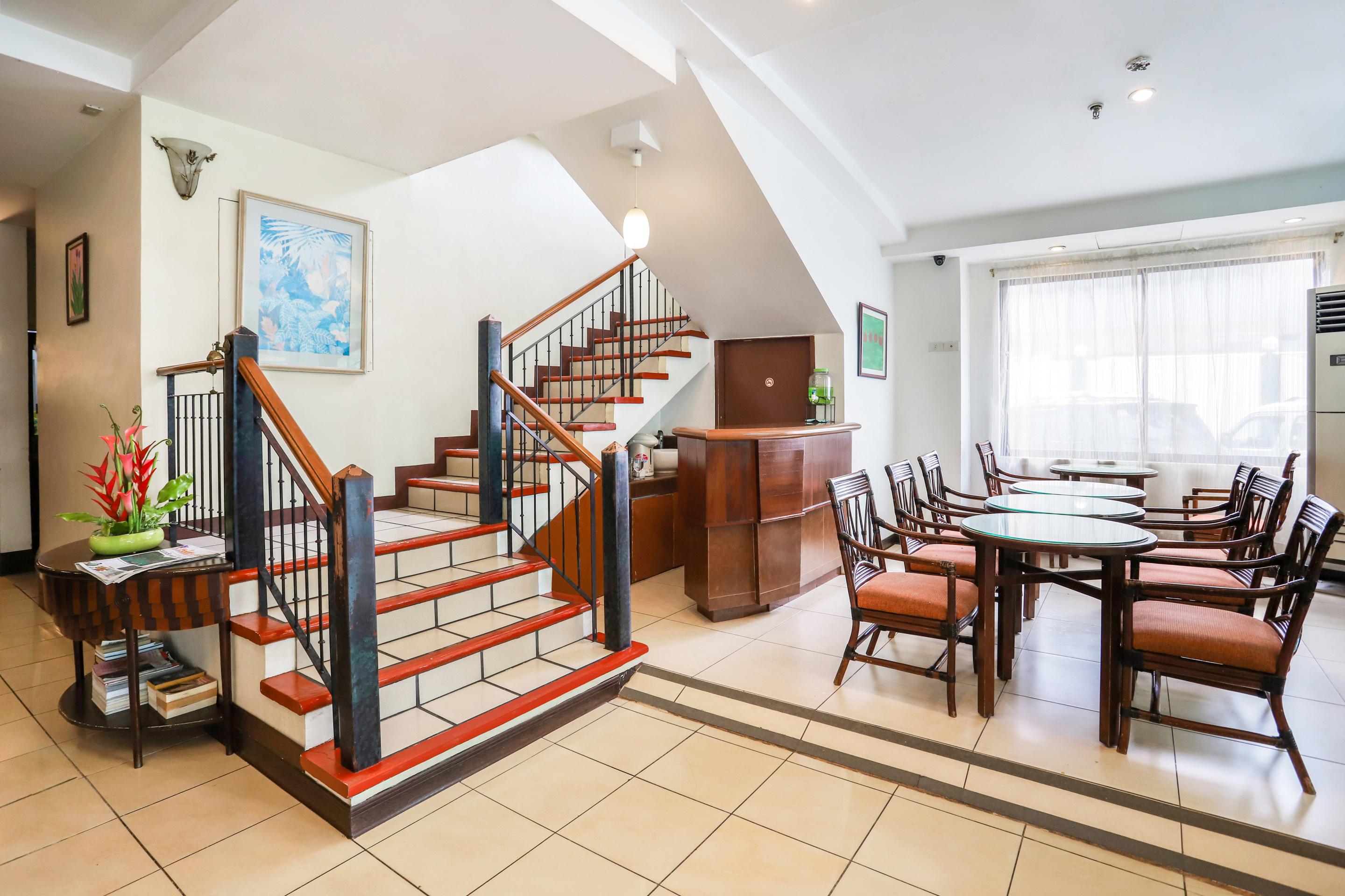 Oyo 210 Apple Tree Suites Cebu Eksteriør billede