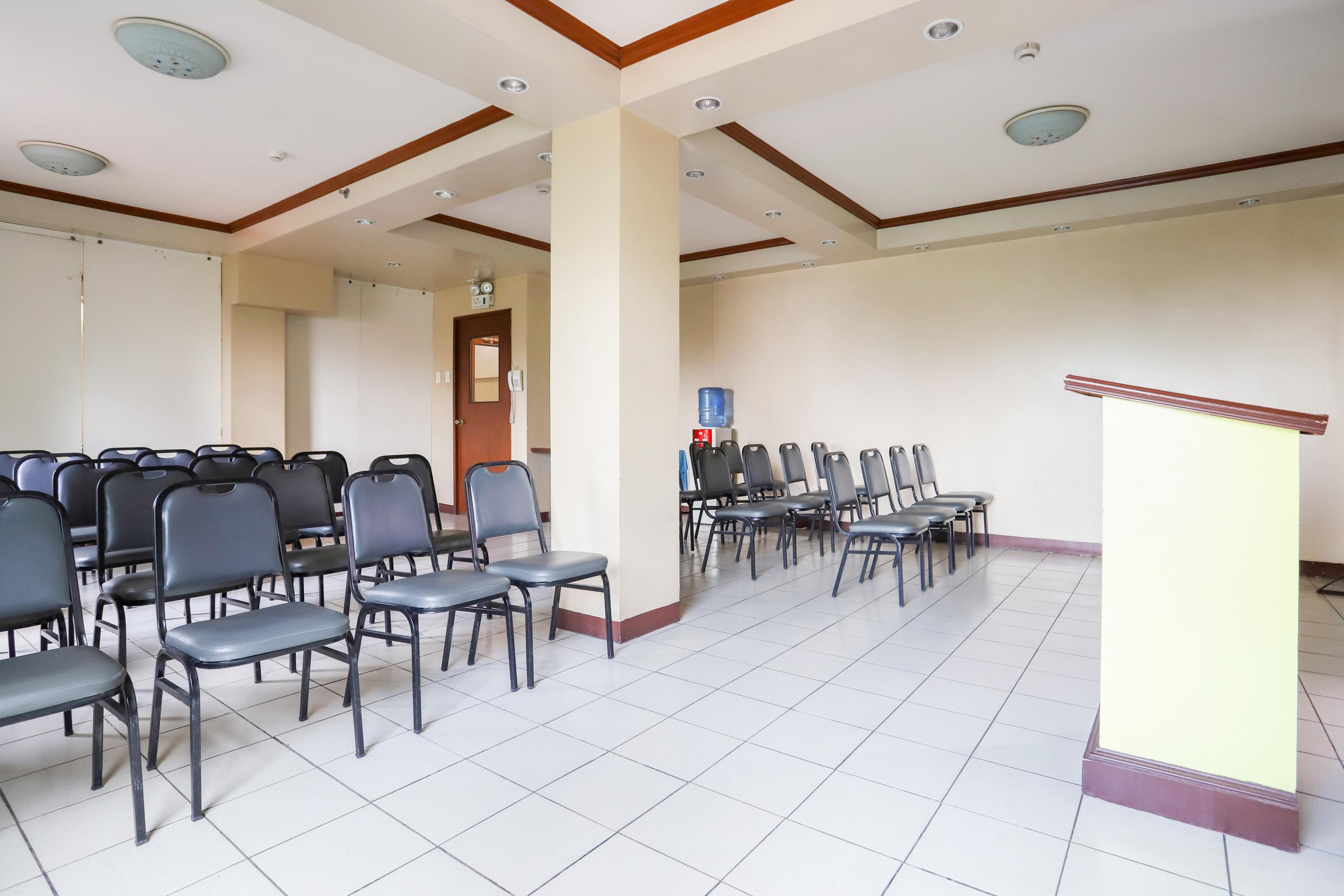 Oyo 210 Apple Tree Suites Cebu Eksteriør billede