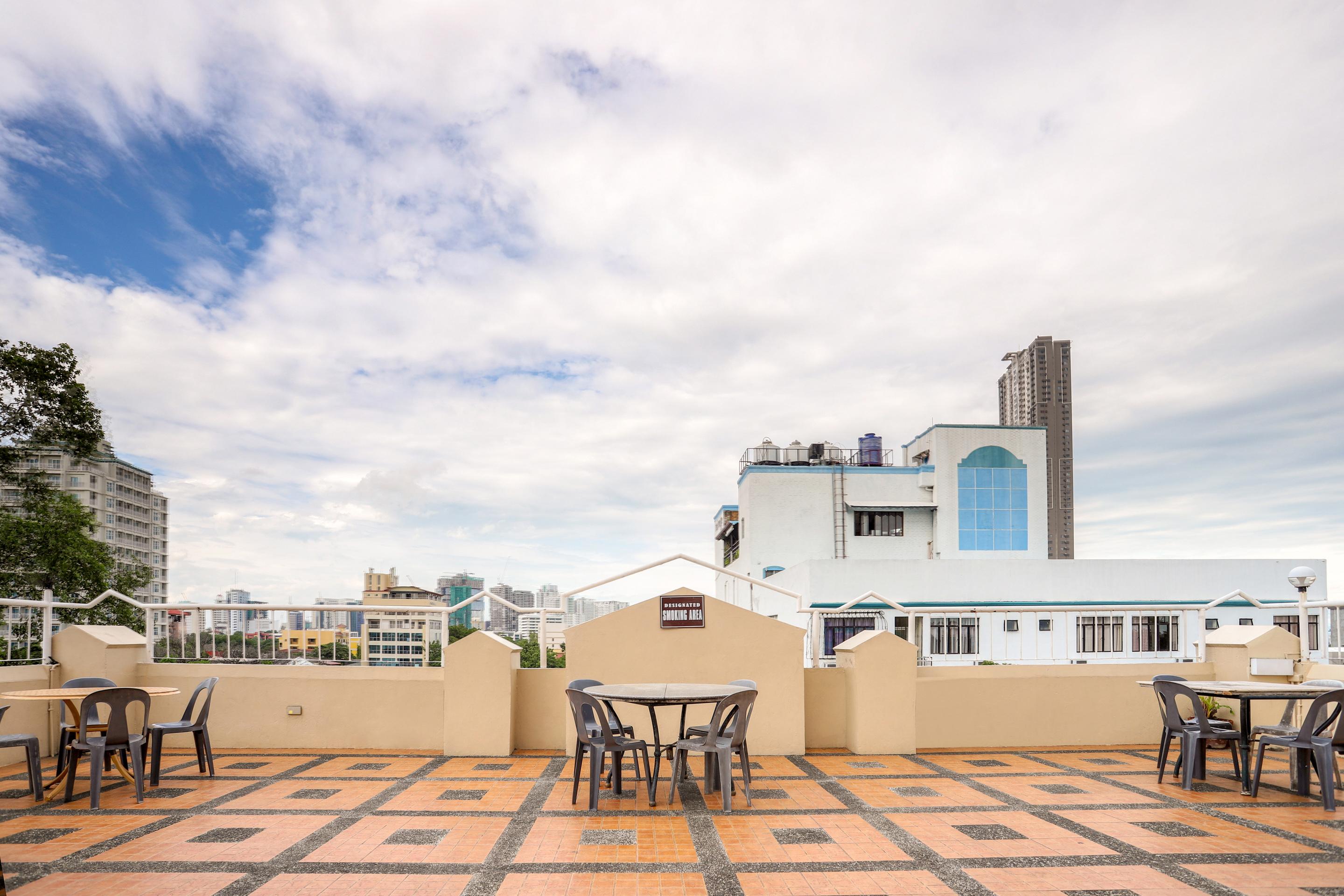 Oyo 210 Apple Tree Suites Cebu Eksteriør billede