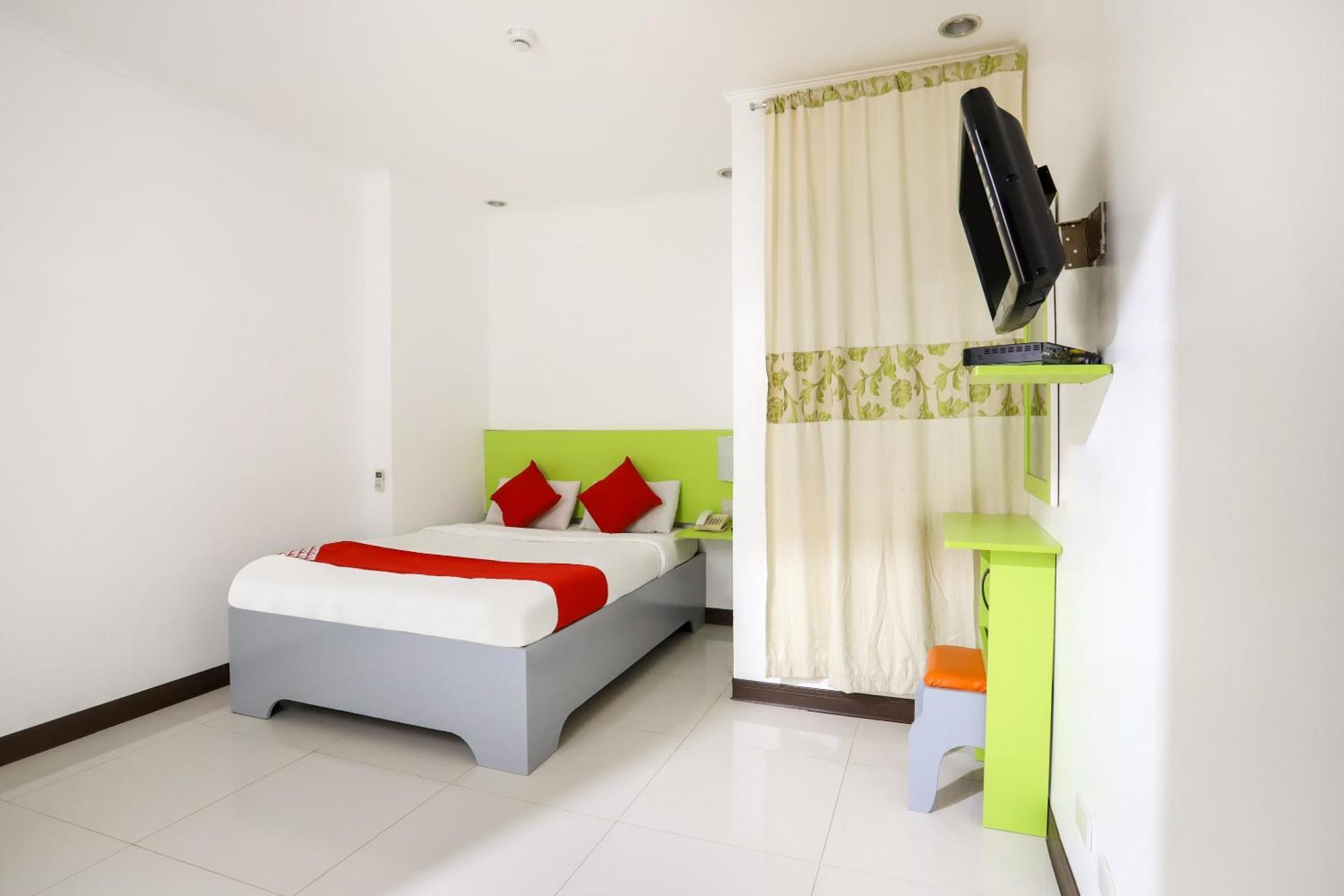 Oyo 210 Apple Tree Suites Cebu Eksteriør billede