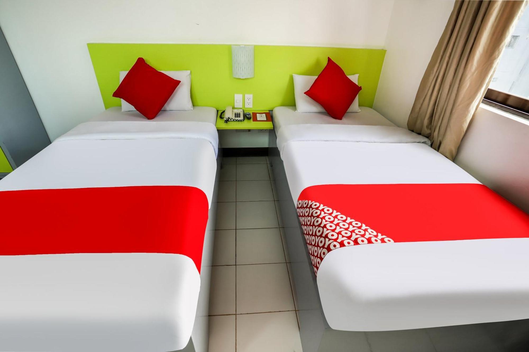 Oyo 210 Apple Tree Suites Cebu Eksteriør billede