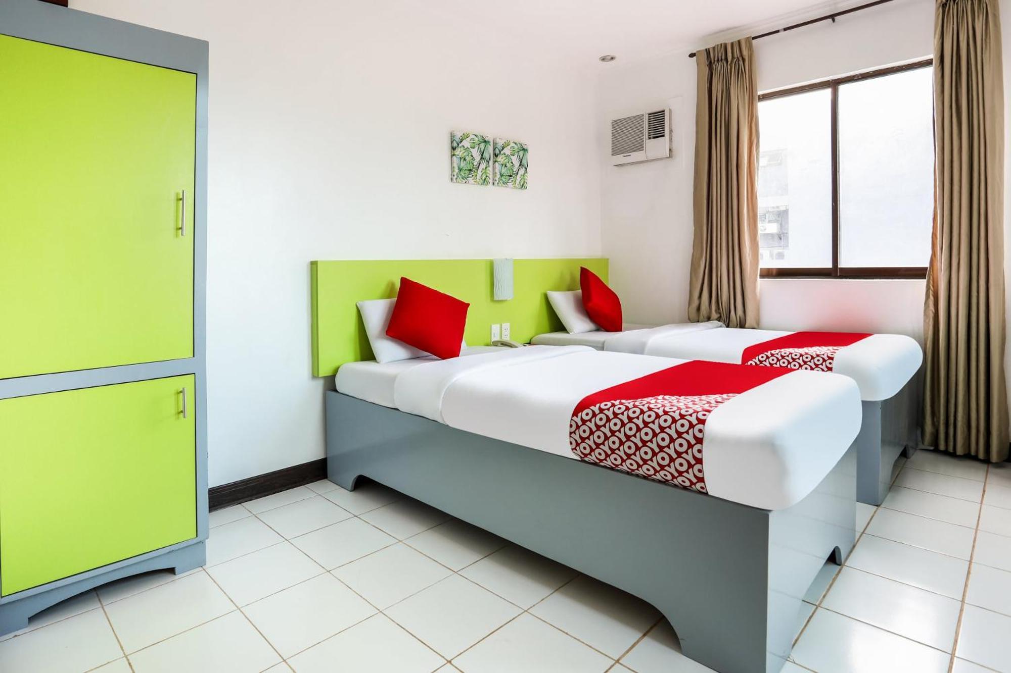 Oyo 210 Apple Tree Suites Cebu Eksteriør billede