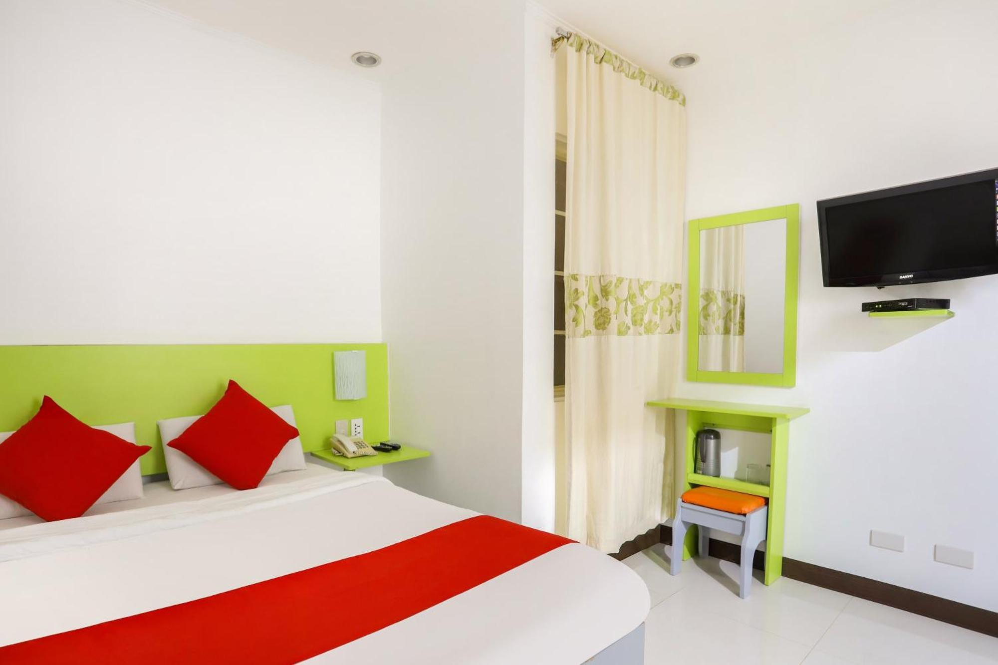 Oyo 210 Apple Tree Suites Cebu Eksteriør billede