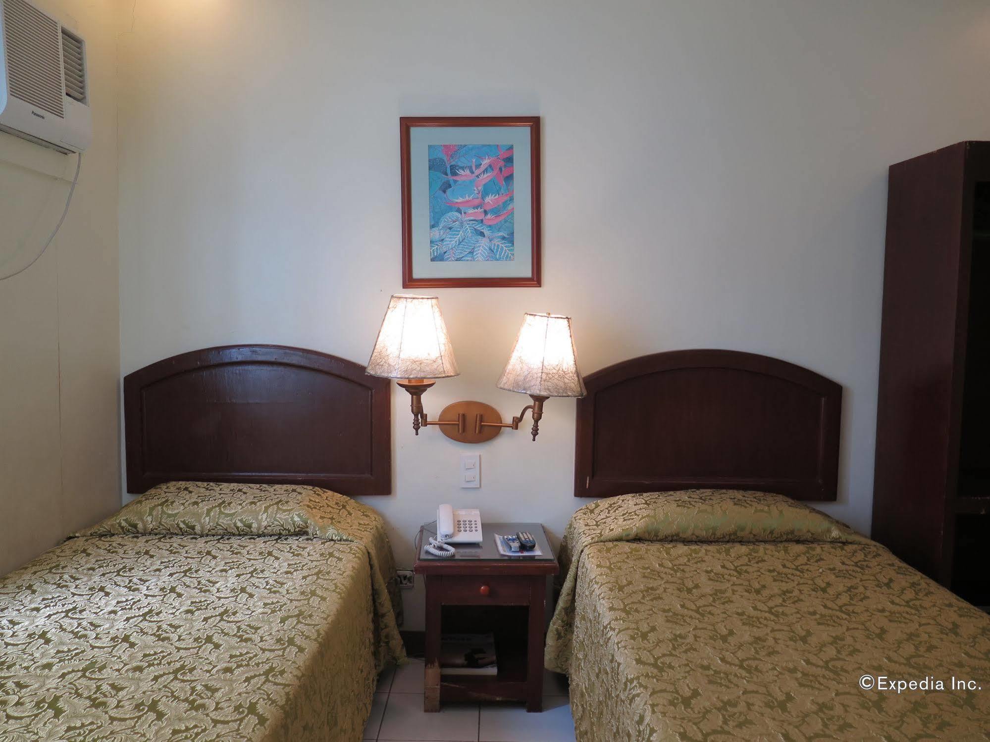 Oyo 210 Apple Tree Suites Cebu Eksteriør billede